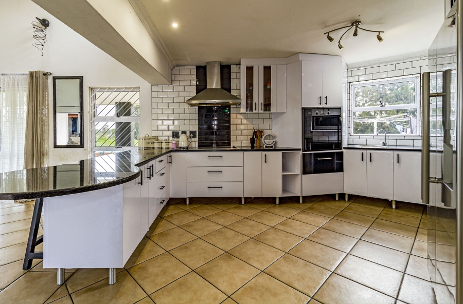 4 Bedroom Property for Sale in Firlands Western Cape